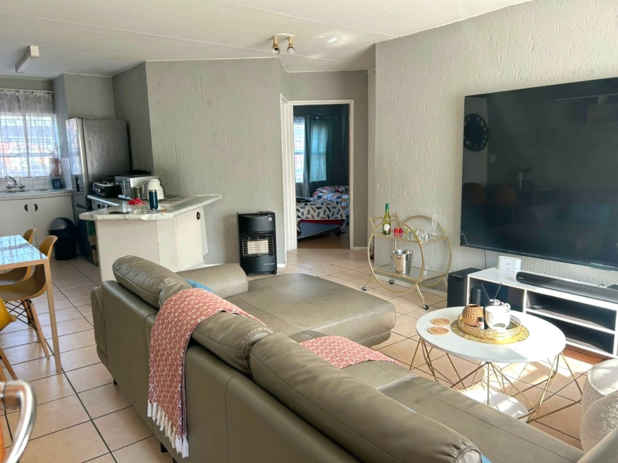 2 Bedroom Property for Sale in Pellissier Free State